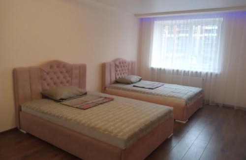 Lutsk Apartamento | Яровиця 2 кімнати
