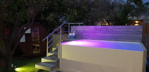 Liman Casa | ביקתפוז וקלמנטינה- מתחם בקתות וסוויטות עם ג'קוזי פרטי ובריכה משותפת