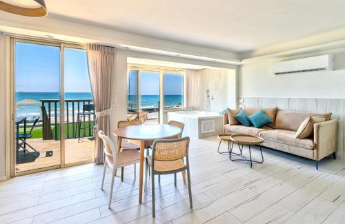 Haifa Apartamento | בית חוף מושלם עם גקוזי ומרפסת - Beachside Bliss W jacuzzi