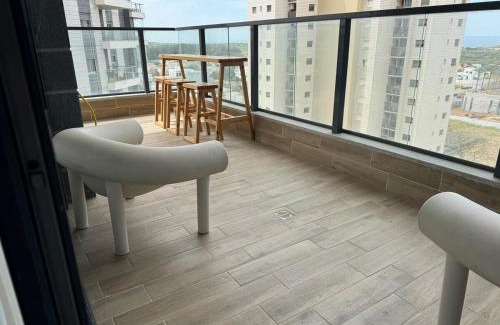 Hadera Apartamento | דירת פאר מול חוף הים