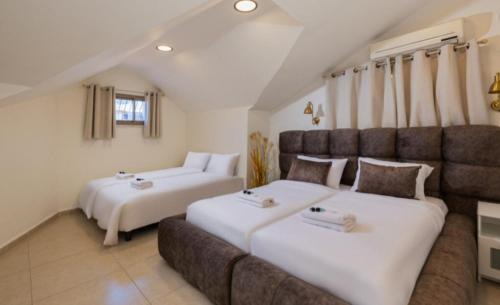 Safed Old City Casa | הטרקלין בעתיקה