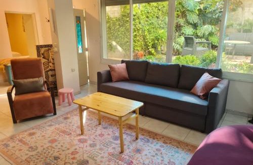 HaZore'a Apartamento | המקום של אמי Emmys Place