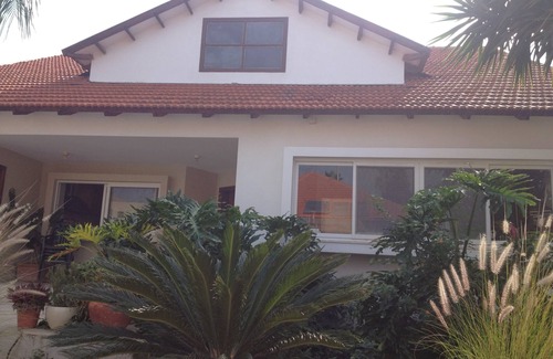 Bet Hananya Casa | וילה בכפר קרוב לים