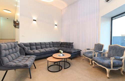 Vered Hagalil Apartamento | נופש הלל - וילה מהממת עם בריכה פרטית, וג'קוזי ליד הכנרת