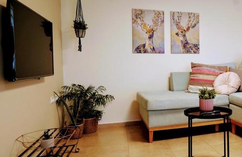Yeruham Apartamento | על הואדי- צימר מרווח עם גינה פרטית ושני חדרי שינה