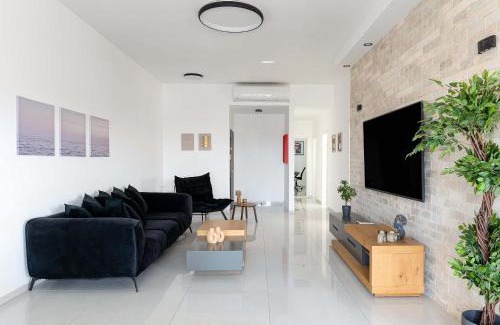 Kiryat Ata Apartamento | פנטהאוז העצמאות