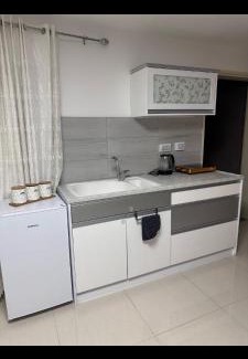 Ein Qiniyye Apartamento | צימר ליאלינא