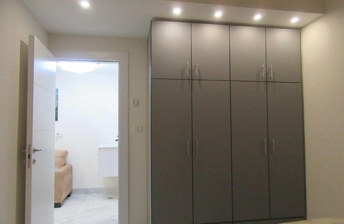 Jerusalem Apartamento | תנובת הארץ רחוב שמגר 14 ג' קומה p-3 הכניסה מרחוב מנחת יצחק 22