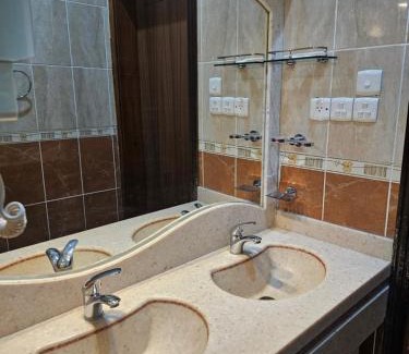 AlUla Apartamento | اجنحة العلا الفندقية للضيافة الخاصة AlUla Hotel Suites for Special Hospitality