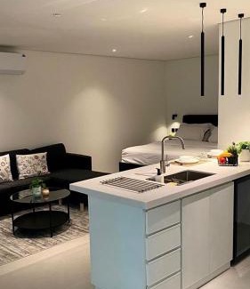 Al Aziziyah Apartamento | استديو مودرن