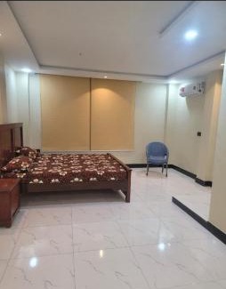 Gulberg Apartamento | استديو