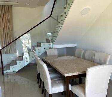 Al Hamra Chalet De Esquí | استراحة العلئ جبل شمس jabal shams