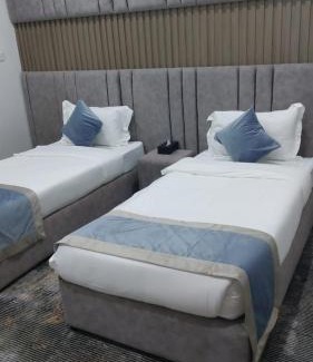 Umluj Chalet De Esquí | استراحة الفخامه