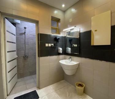 Riyadh Apartamento | استراحة المسافر