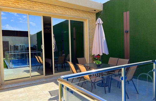 Riyadh Chalet De Esquí | شاليه بمسبح وجاكوزي