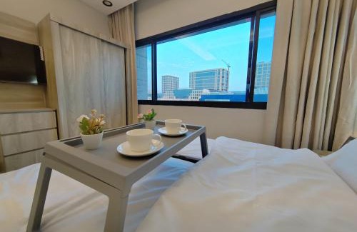 Al Faisaliyah Apartamento | استوديو السعودية - التحلية 411 Saudi Studio -Tahlia