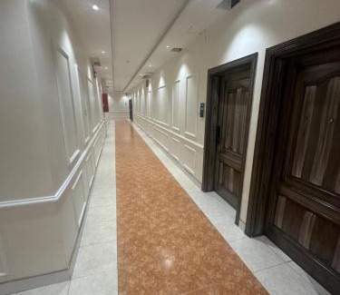 Taif Hotel | الأوائل الذهبية للشقق المخدومة فئة اقتصادي