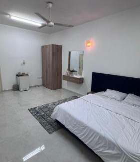 Nizwa Apartamento | الذهب الزرق للشقق الفندقية فرق