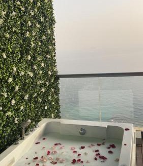 Ash Shati Apartamento | برج داماك جدة شقة طابق 30 إطلالة على البحر Damac Tower Jeddah 30th Floor Apartment Sea View