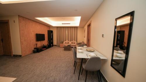 Al Hofuf Apartamento | بنزرت للشقق المخدومة