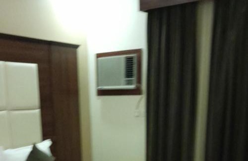 Yanbu Apartamento | تلال الورد للشقق المخدومة