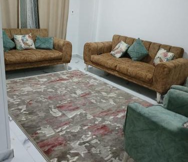 Ain Schams Apartamento | جسر السويس الف مسكن