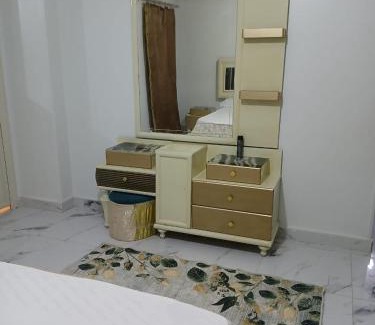 Ain Schams Apartamento | جسر السويس الف مسكن