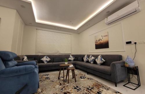 Abha Casa | دور واسع وفخم متكامل قرب لافاندا بارك