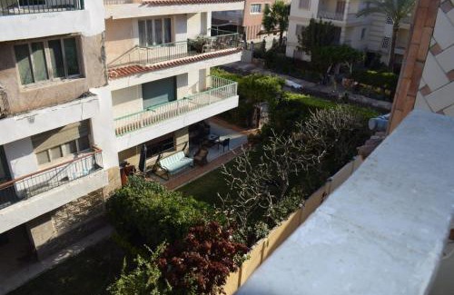 Al-Muntazah Chalet De Esquí | شالية ارضى في المعمورة الشأطي