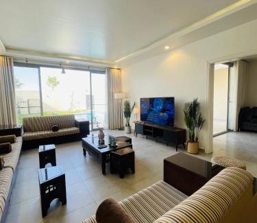 Riyadh Chalet De Esquí | شالية راقي بمسبح وجلسات خارجية