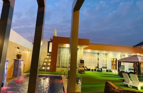 Jeddah Chalet De Esquí | شاليهات رزان الفندقية