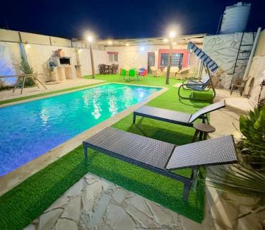 Al Rama Chalet De Esquí | شاليه الريف - البحر الميت - النهضة Chalet Al-Reef - DeadSea - Al-Nahda