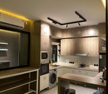 Al Kura Chalet De Esquí | شاليه الفيصل