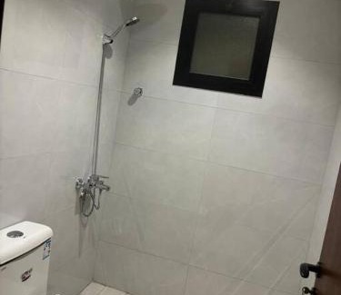 Hera Street Apartamento | شقة استوديو جديدة ونظيفة غرفة وصالة هادئة ومريحة بحي المروة 8دقايق من المطار