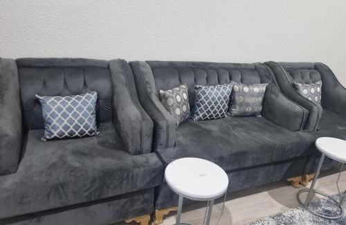 'Asir Apartamento | شقة الواديين بالقرب من المدينه العسكريه