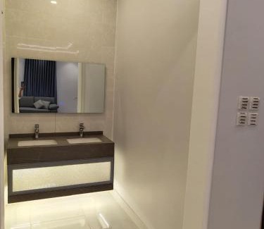 Hera Street Apartamento | شقة بغرفة نوم وصالة - Luxury bedroom and living Room