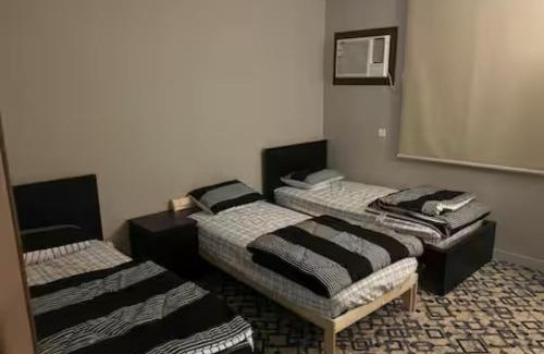 Tabuk Apartamento | شقة بغرفتي نوم بالقرب من المطار