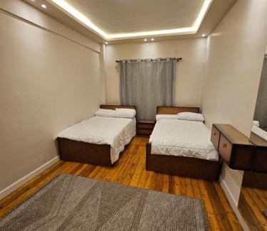 Al Duqqi Apartamento | شقة بوسط المدينة الدقي