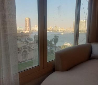 Al Duqqi Apartamento | شقة راقية بجوار السفارة السعودية على النيل