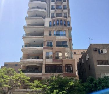 Nasr City Apartamento | شقة راقية للإيجار الترا سوبر لوكس في مدينة نصر بالقرب من سيتي ستارز - للعائلات فقط