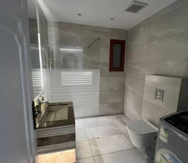 As Salamah Apartamento | شقة رووف السلامة بجوار التسوق والمطاعم الحيوية,al salma condo