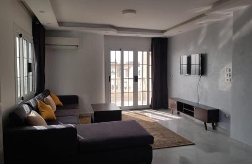 Helwan Apartamento | شقة على كورنيش النيل المعادي Maadi Nile view Cairo