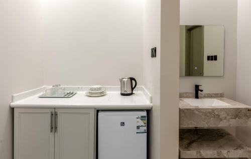 Medina Apartamento | شقة غرفة سريرين وصالة وبوفيه 301A