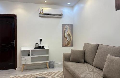 Medina Apartamento | شقة غرفه وصاله راقيه 2 العريض