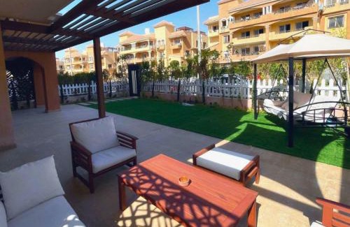 Sheikh Zayed City Apartamento | شقة فاخرة 3 غرف نوم و حديقة خاصة في الشيخ زايد - Zayed Suites A