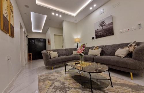 Abha Apartamento | شقة فخمة غرفتين وصالة متكاملة قرب لافاندا بارك