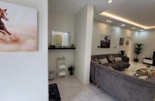 Abha Apartamento | شقة فخمة غرفتين وصالة متكاملة قرب لافاندا بارك
