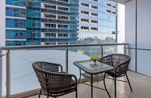 Cairo Apartamento | شقة فندقية كبيرة بفندق هلTون المعادي Tower Resident Apartment