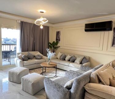 Cairo Apartamento | شقة مطلة علي ممشي اهل مصر