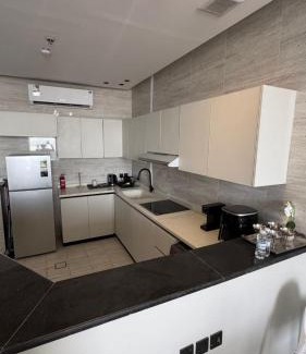 Dammam Apartamento | شقة مع بلكونة جانبية ع البحر